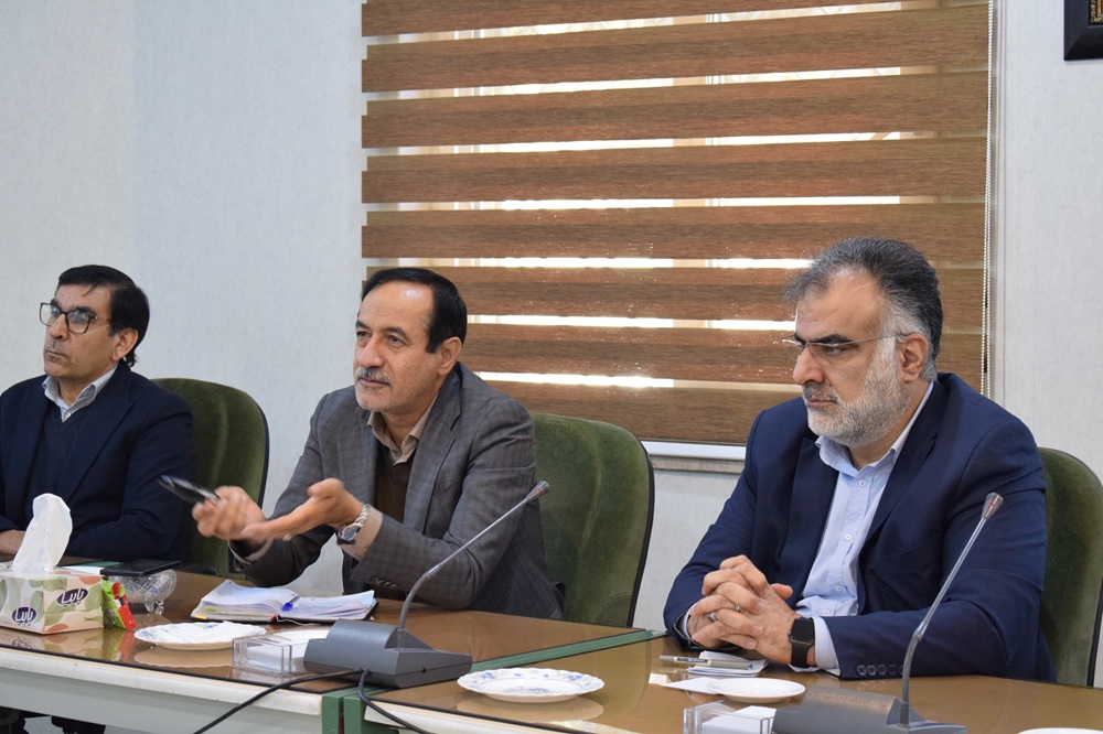 نشست مشترک گروه آبیاری موسسه و دکتر نیازی با حضور ریاست موسسه - 4