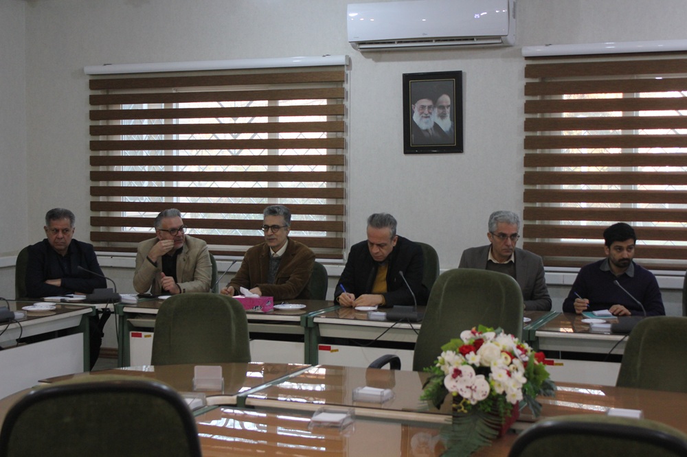 نشست مشترک گروه آبیاری موسسه و دکتر نیازی با حضور ریاست موسسه - 7