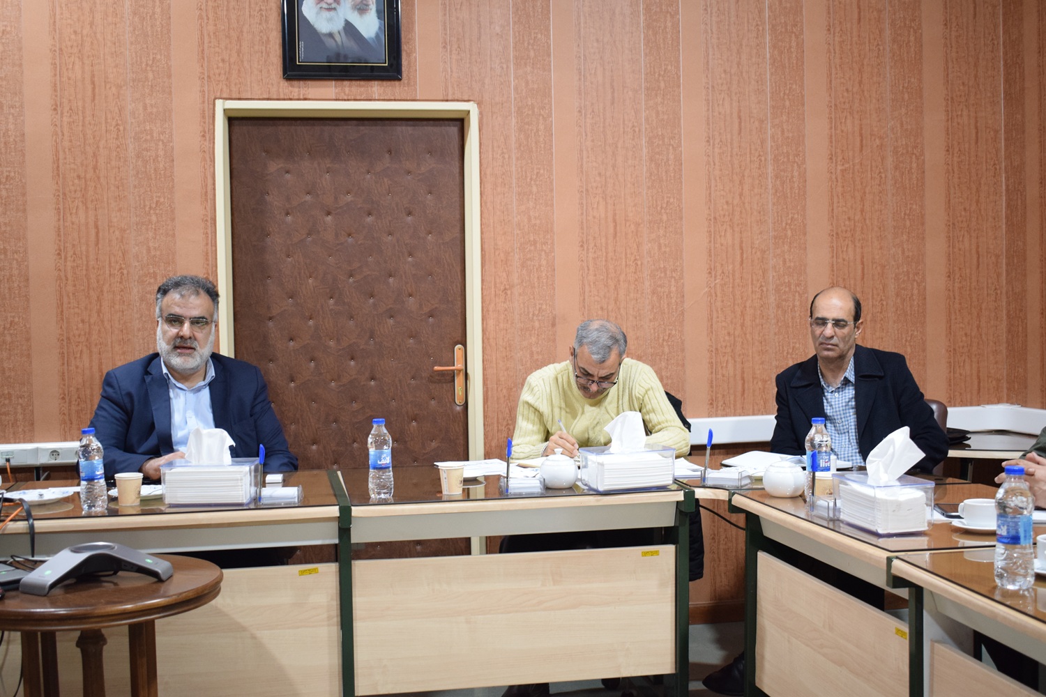 نشست مشترک کمیته راهبردی عملکرد موسسه با حضور دکتر خاکی - 2